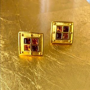 Rare find classy vintage amber clip ratings.